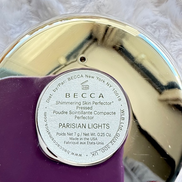 Becca  Shimmering Skin Perfector in Parisian Lights - Picture 3 of 4